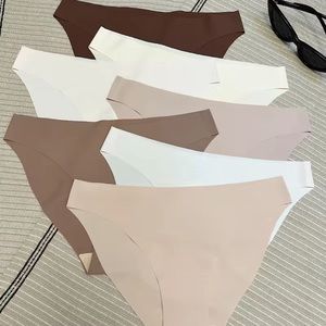 7 Pack Women's Seamless Comfortable Panties Set